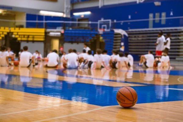 杨瀚森征战开拓者训练营 中国中锋向NBA轮换发起冲击